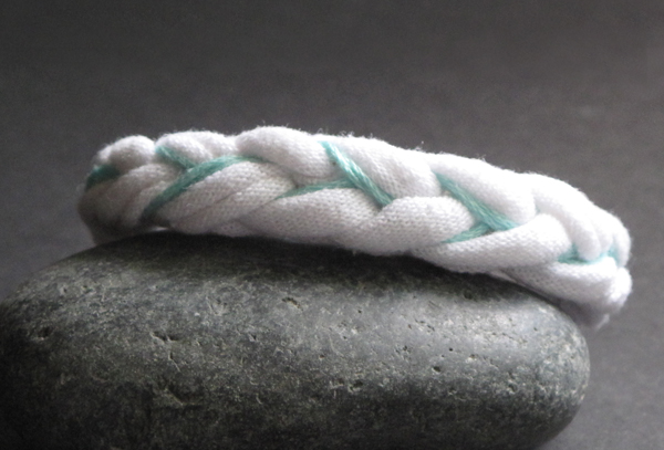 diy woven jersey knit T-shirt Bracelet diy woven jersey knit T-shirt Bracelet
